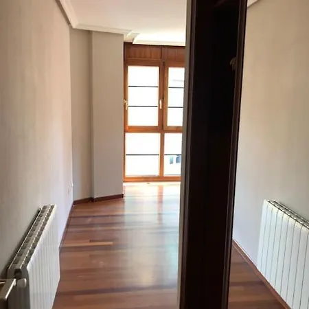 Pisazo Con Vistas Mar, 3Habitaciones Y Garaje Incluido * خيخون