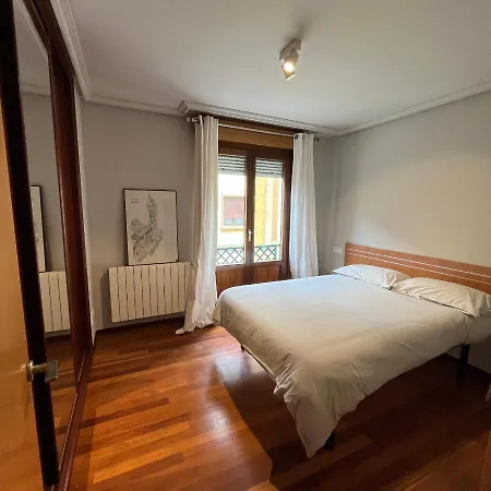 Pisazo Con Vistas Mar, 3Habitaciones Y Garaje Incluido *