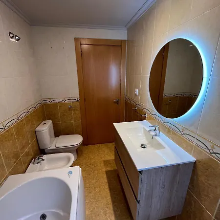 Pisazo Con Vistas Mar, 3Habitaciones Y Garaje Incluido * خيخون